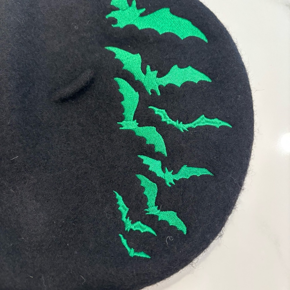 Kreepsville Bat Repeat Green Beret Hat Wool One Size - Picture 3 of 5